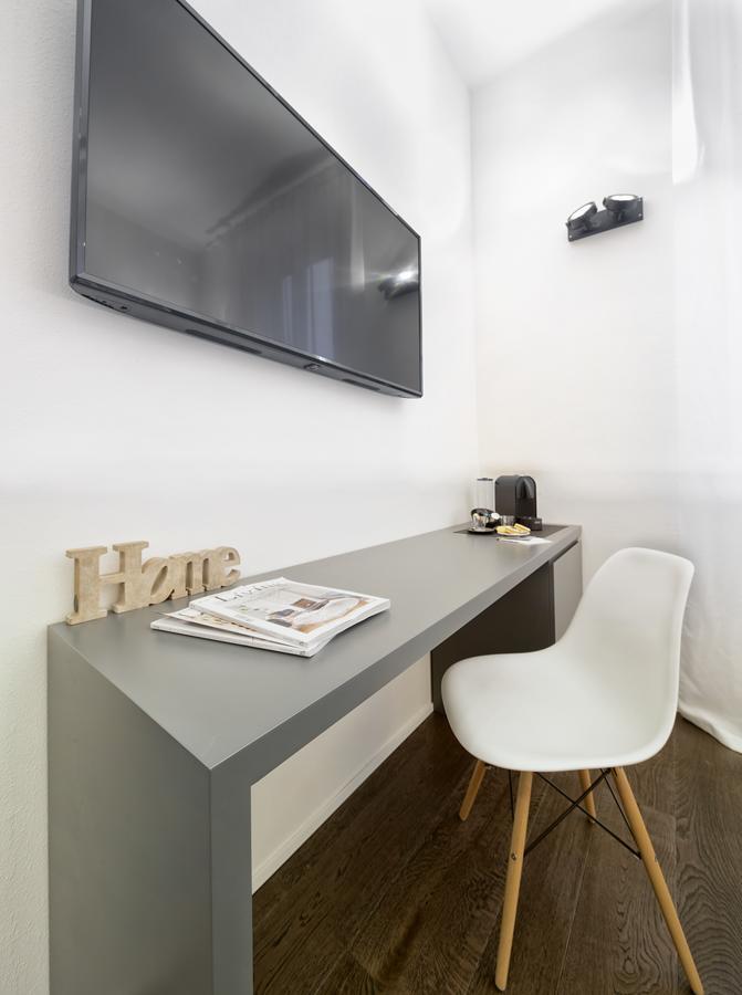 Emilia Suite Express Modena Dış mekan fotoğraf